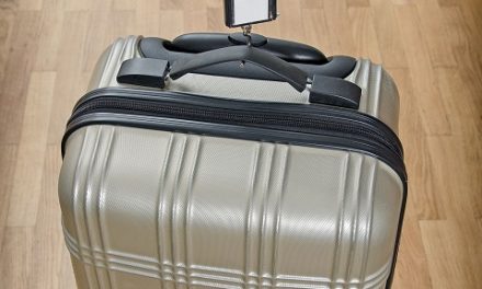 Skjerpet kontroll av samlet håndbagasje på fly