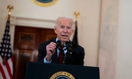 Biden-administrasjonen sanksjonerer russerne