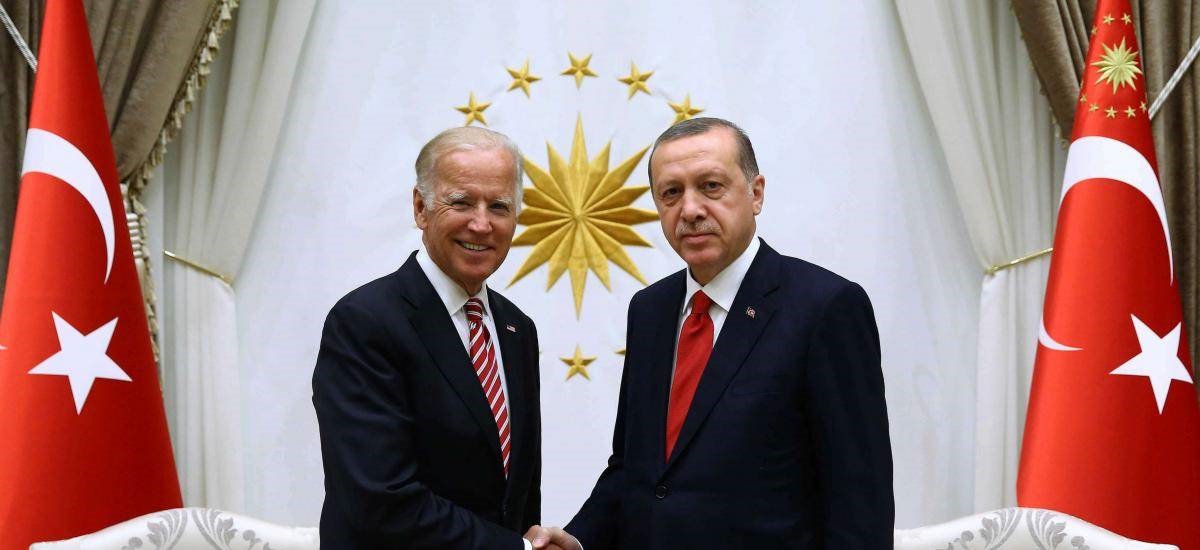 Tyrkia inn i diplomatisk rampelys