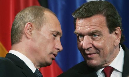 Schröder resigns Russian position