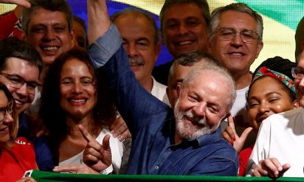 Lula establishes the presidency of Brazil