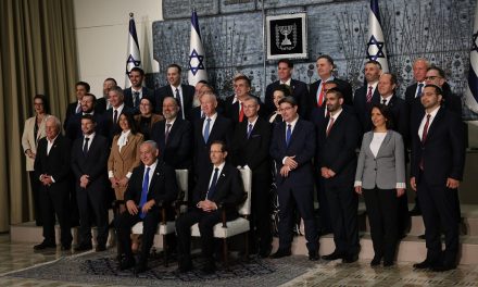 Netanyahu coalition government finally operational