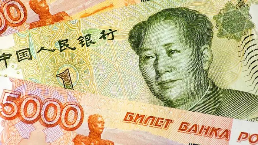 President Putin sells Yuan to prop up the budget