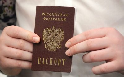 Ukrainians living in Russian occupied areas must change their citizenship