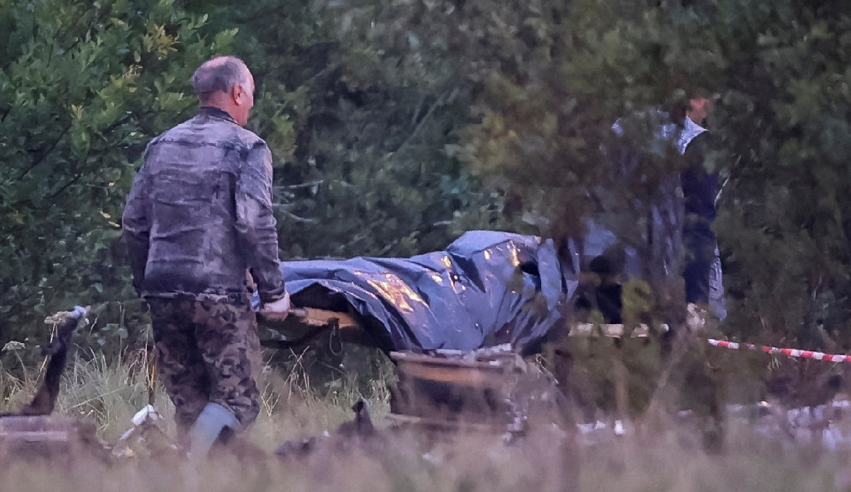 Shrapnel found in victims of Prigozhin’s crashed plane