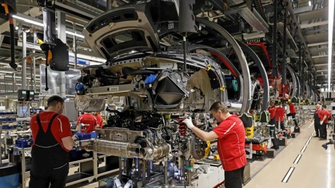 German industry registers noticeable upswing