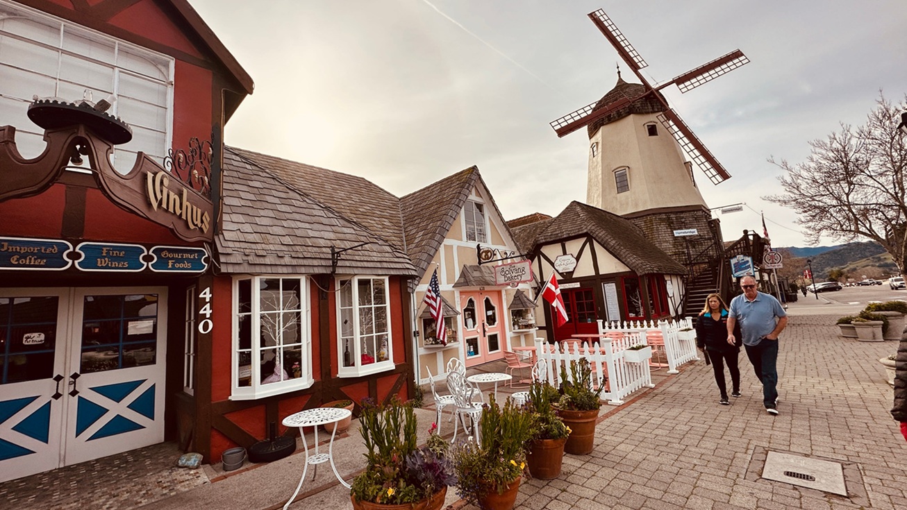 The Danes want to buy California in exchange for Greenland