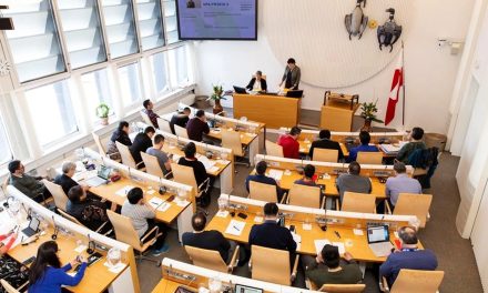The Greenland election did not lead to a final position, but the opposition won